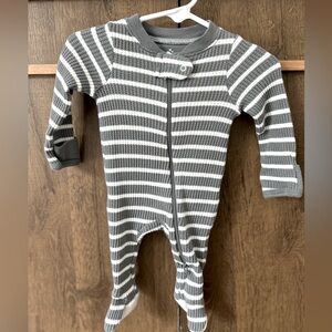 ✨LNC Cloud Island Footie✨